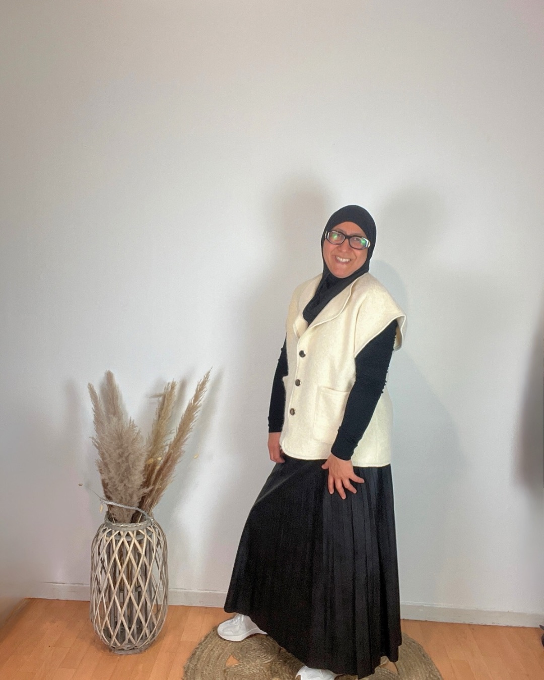 GILET SANS MANCHES AVEC BOUTONS DORÉ