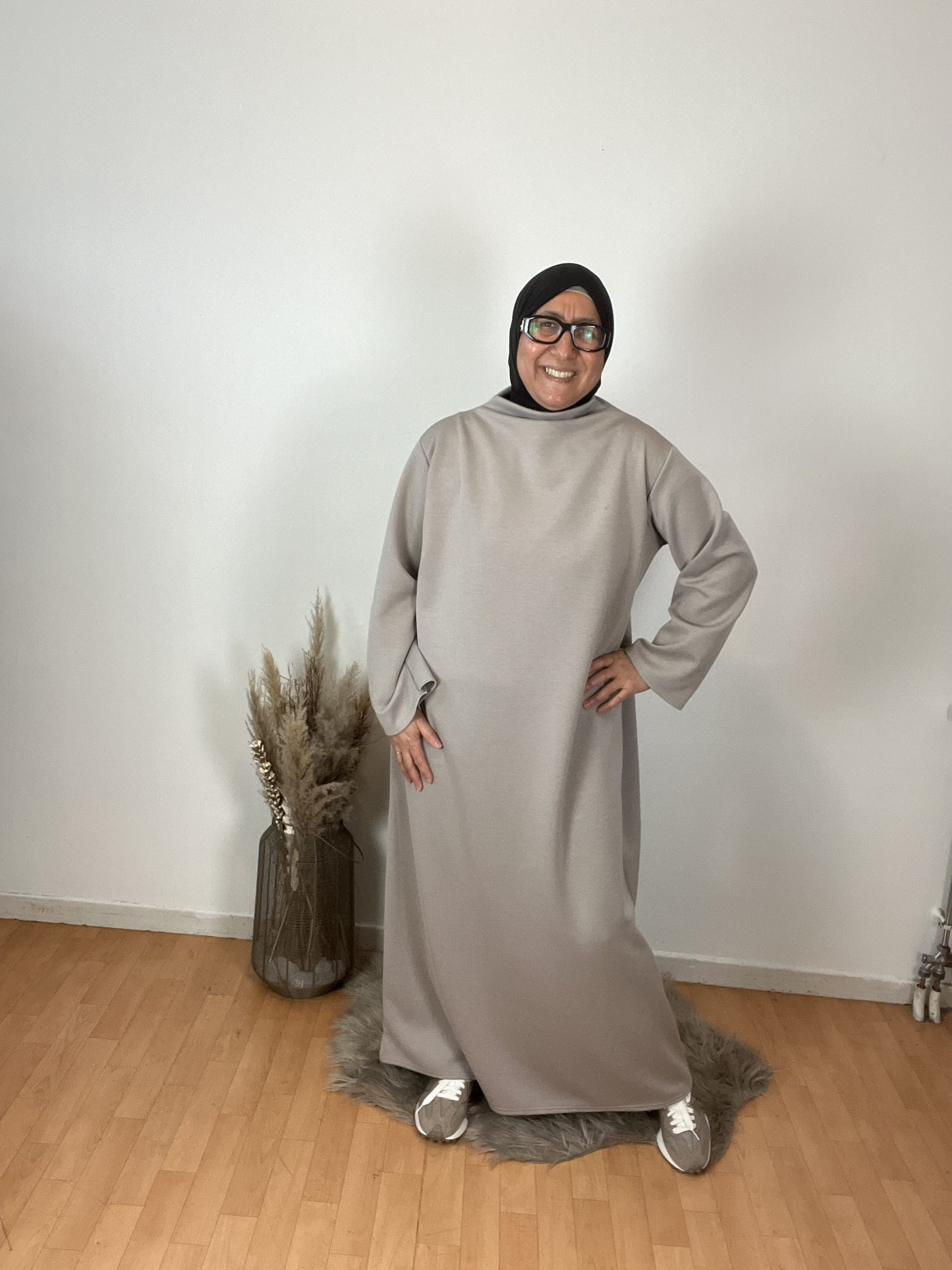 ROBE COL MONTANT