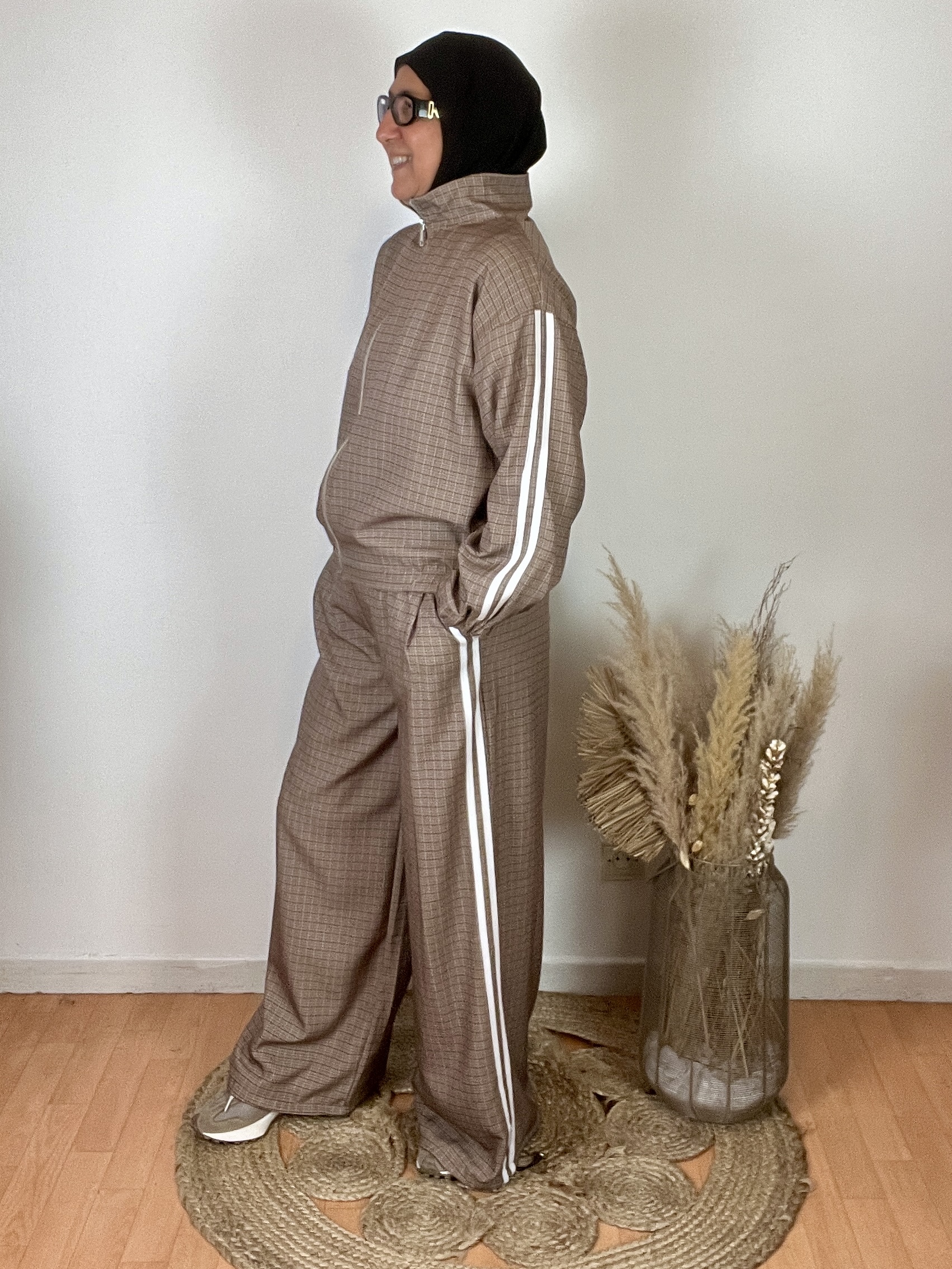 ENSEMBLE À CARREAUX ( veste zippée+pantalon large) – Image 5