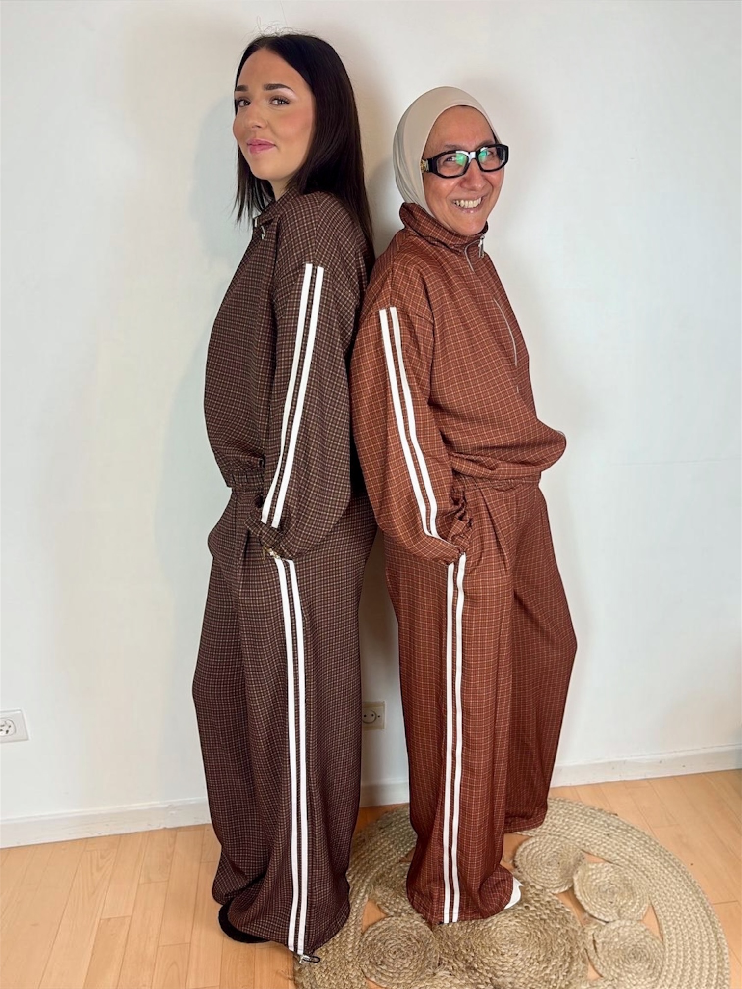 ENSEMBLE À CARREAUX ( veste zippée+pantalon large)